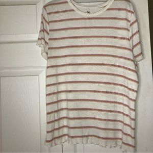 So brand juniors lettuce trim top size XL